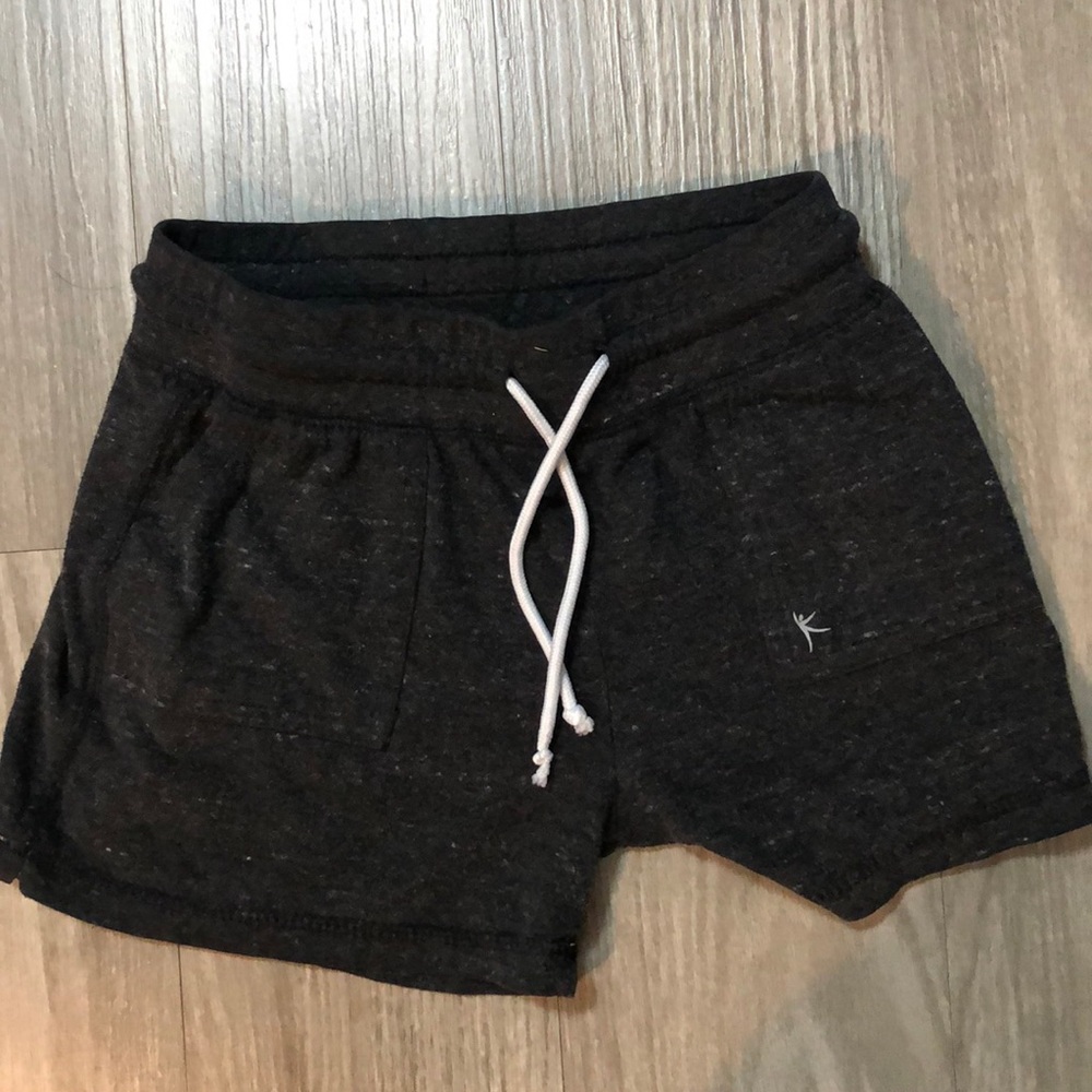 Grey and white speckled tie-up shorts
